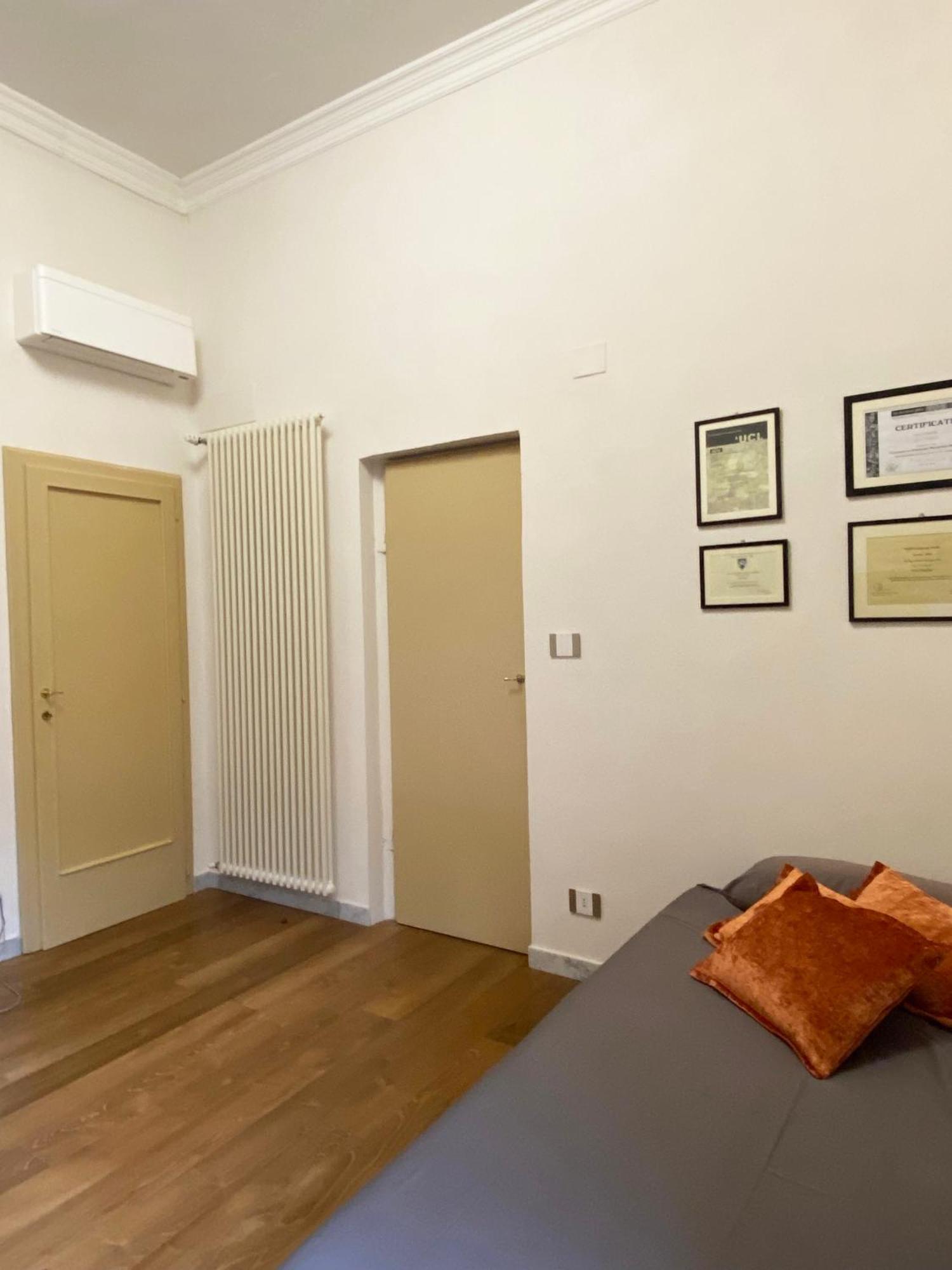 فندق L'Antica Casa Sui Lungarni Di بيزا المظهر الخارجي الصورة